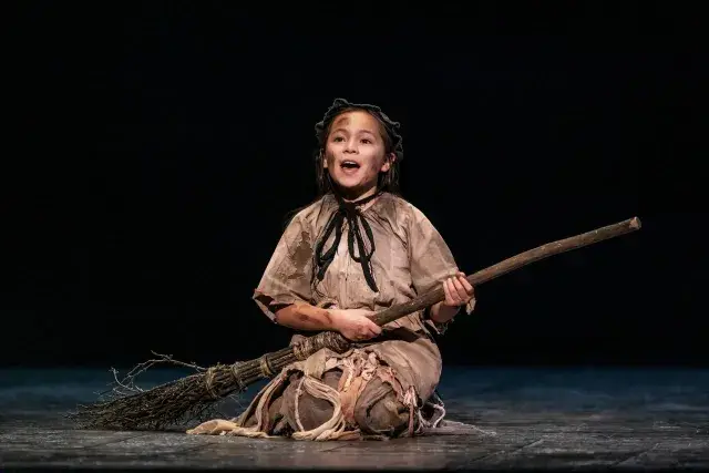 NVS L les mis 1215 04